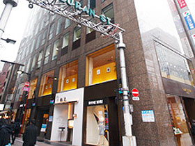 メニコン銀座外観