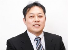 メニコン池袋 店長