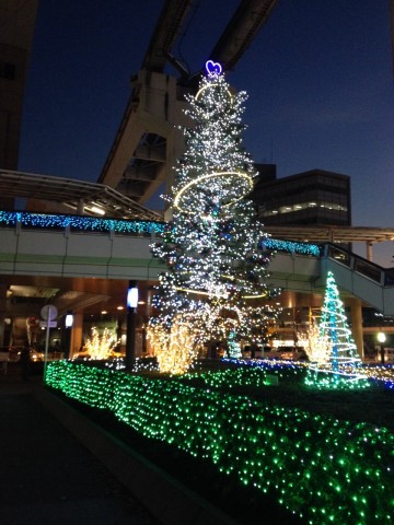 イルミツリー駅