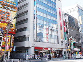 メニコン上野外観