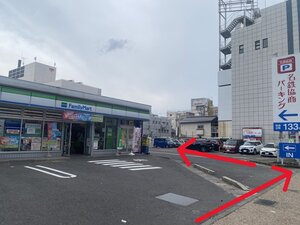 駐車場ファミリーマート.jpeg