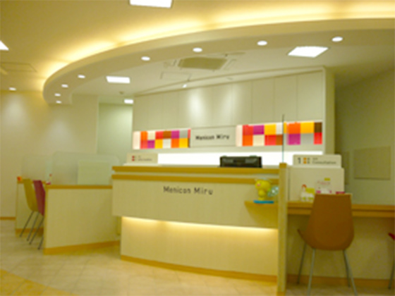 Menicon Miru 市川店